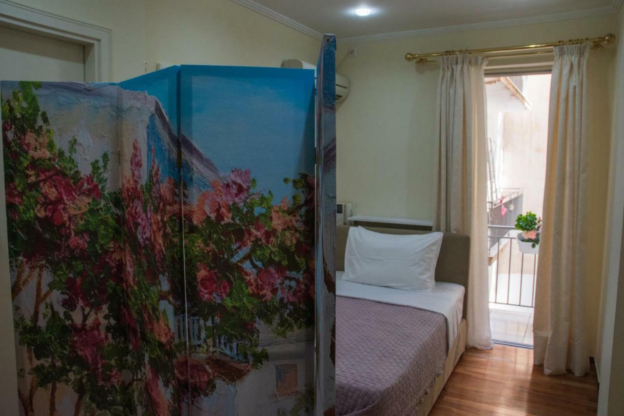 Luxurious Apartment In Central เอเธนส์ ภายนอก รูปภาพ